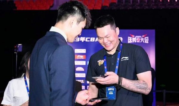 天鲜优配 陈国豪交易内幕曝光！北控点名索要徐杰，广东无法接受，双方谈崩